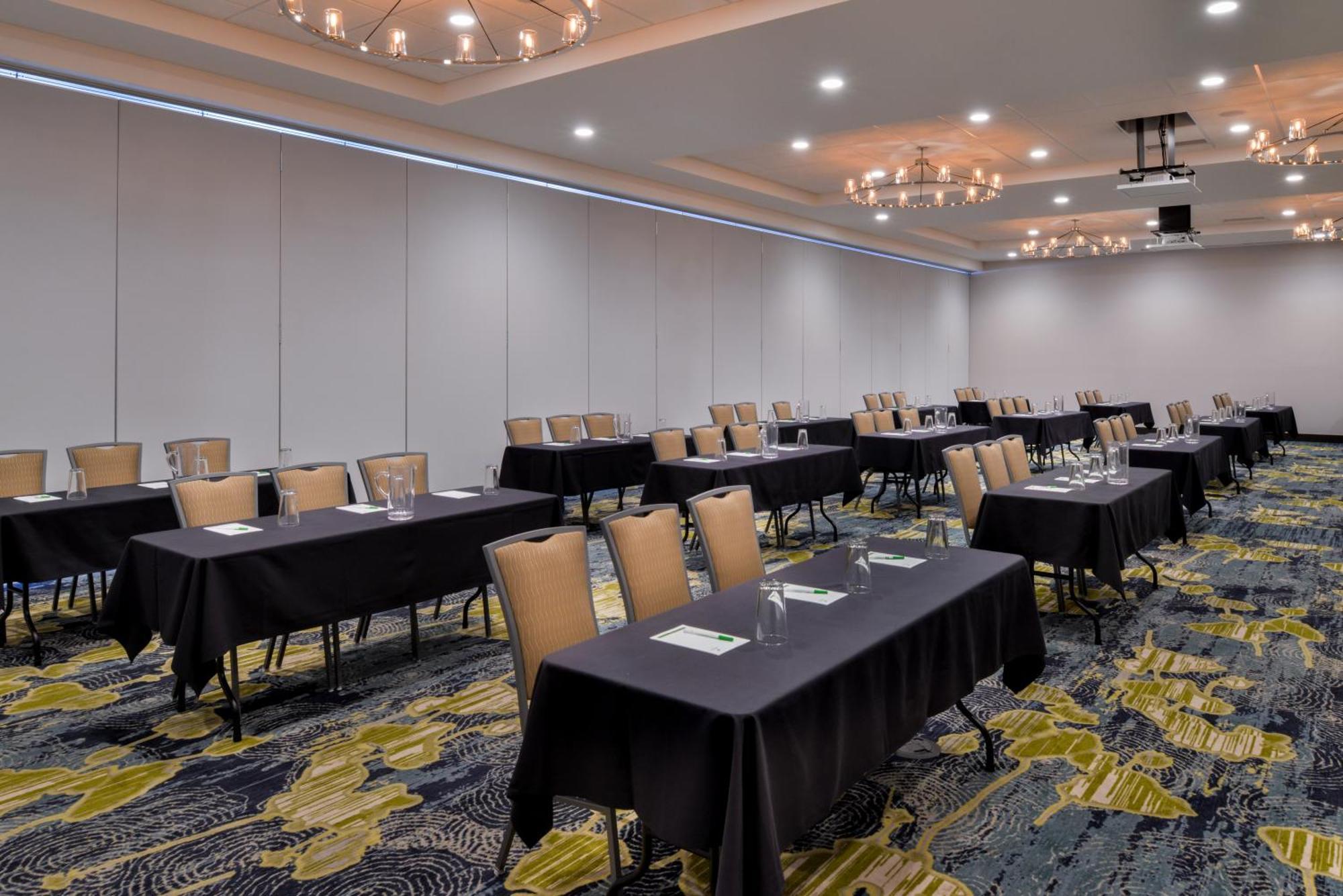 Holiday Inn Detroit Northwest - Livonia By Ihg Εξωτερικό φωτογραφία