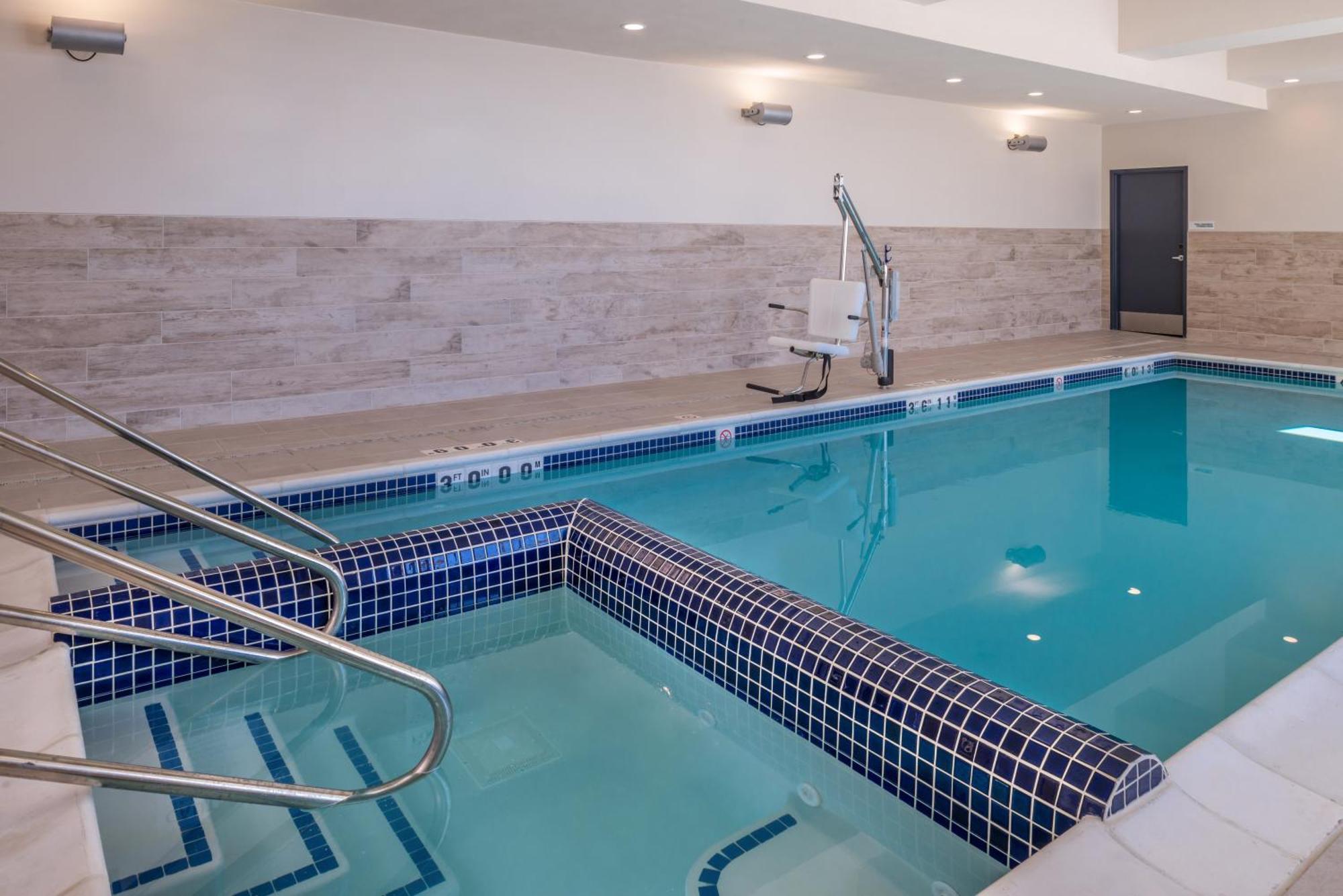 Holiday Inn Detroit Northwest - Livonia By Ihg Εξωτερικό φωτογραφία